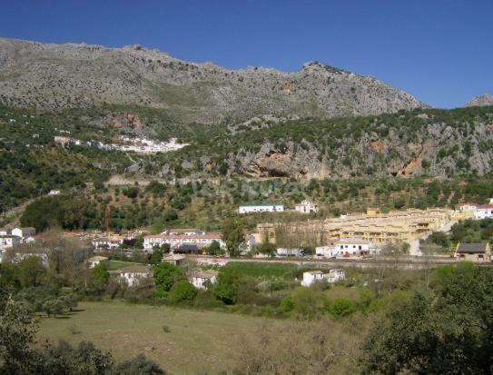 Casa Estacion De Benaojan Villa Екстериор снимка